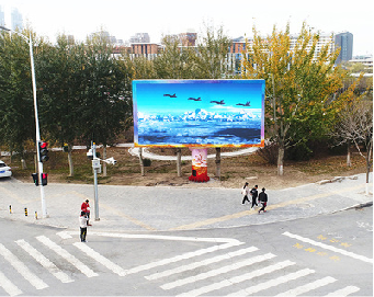 会东户外大屏广告投放要点。